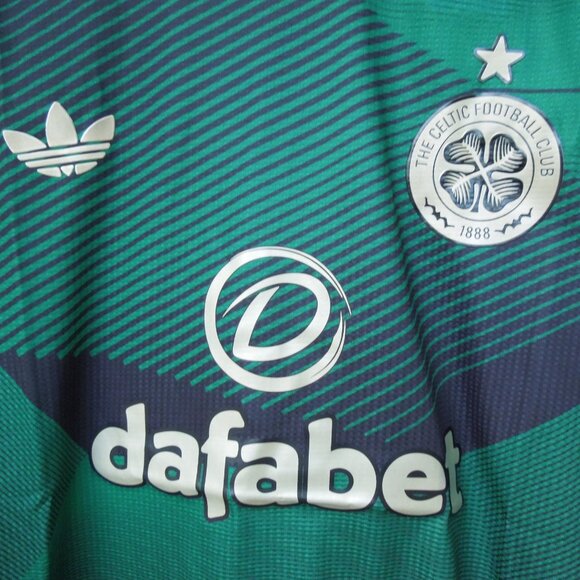 Glasgow Celtic soccer jersey, large, adidas, 25/26 - Picture 2 of 9